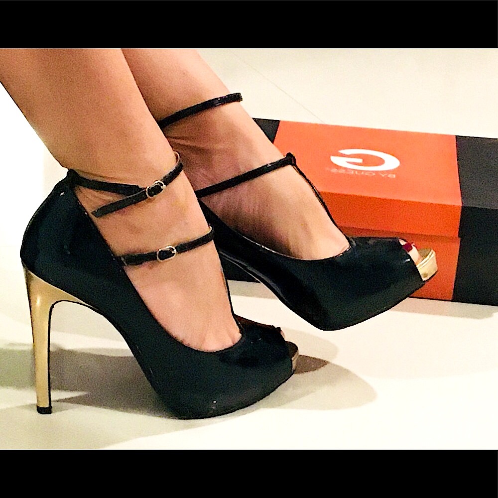 Black patent Stilettos peeptoe vintage look